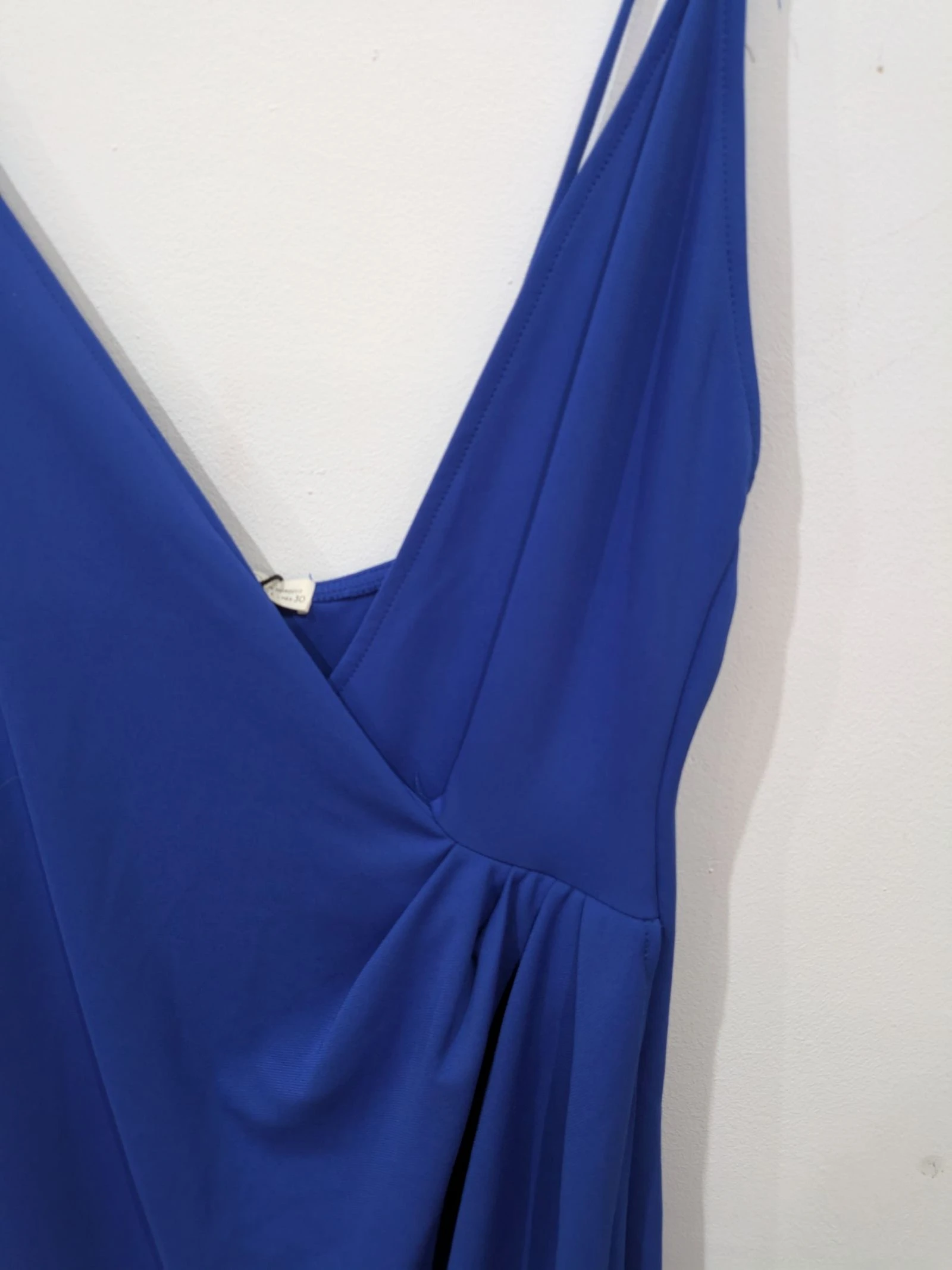 Korte kobaltblauwe jurk met kruisgesneden hals en dunne bandjes maat L van Pull&Bear – photo 5